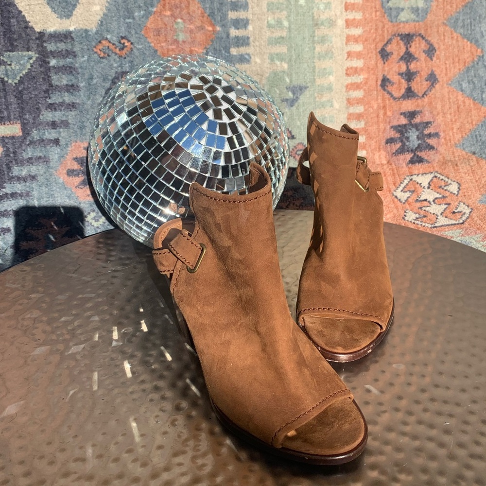 Frye Dani Shield Slingback Heeled PeepToe Suede Sandal 7